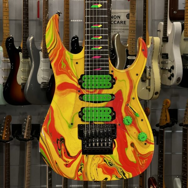 IBANEZ - UV 77 MC 1991 UNIVERSE STEVE VAI MULTI COLOR