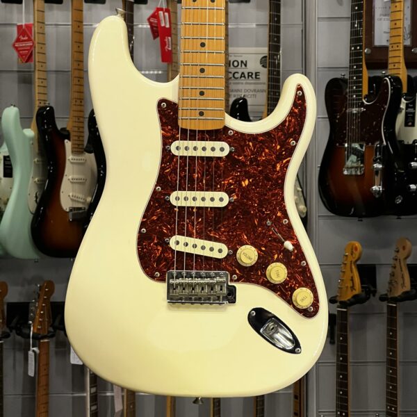 FENDER - STRATOCASTER POWERHOUSE WHITE
