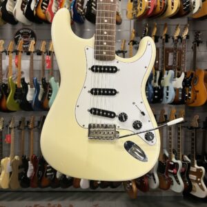 SQUIER – JAPAN STRATOCASTER SILVER SERIES WHITE