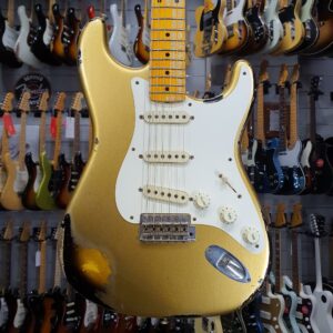 FENDER – CUSTOM SHOP 1957 STRATOCASTER RELIC AZTEC GOLD OVER SUNBURST
