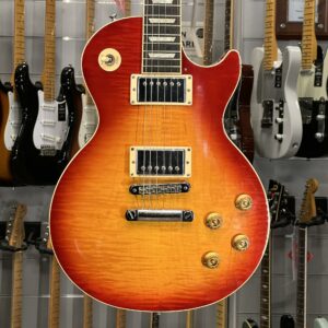 GIBSON – LES PAUL TRADITIONAL 57 CHERRY 2011