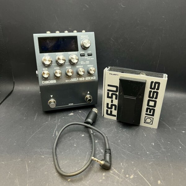 BOSS - IR200 + FS5U SWITCH E CAVI MIDI