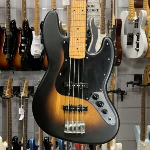 SQUIER – 40 TH ANNIVERSARY JAZZ BASS SATIN SUNBURST