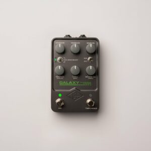 UNIVERSAL AUDIO UAFX Galaxy ’74 Tape Echo & Reverb – Spedizione Gratuita – Pronta Consegna