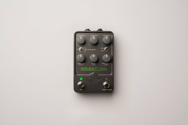 UNIVERSAL AUDIO UAFX Galaxy '74 Tape Echo & Reverb - Spedizione Gratuita - Pronta Consegna