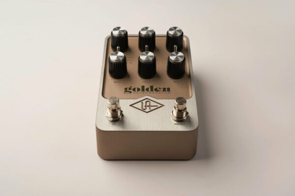 UNIVERSAL AUDIO UAFX Golden Reverberator Stereo Effects Pedal - Spedizione Gratuita - Pronta Consegna