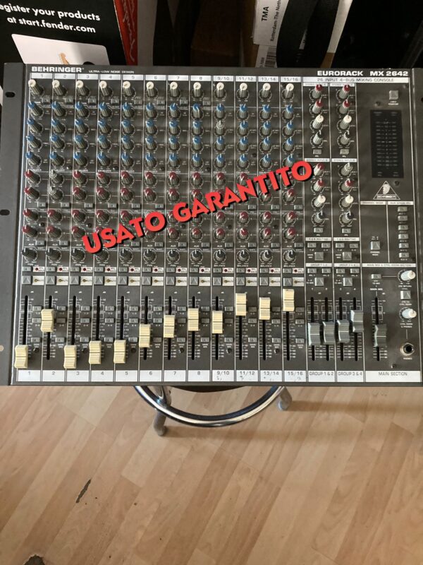 MIXER BEHRIGER EURORACK MX2642(SENZA ALIMENTATORE)