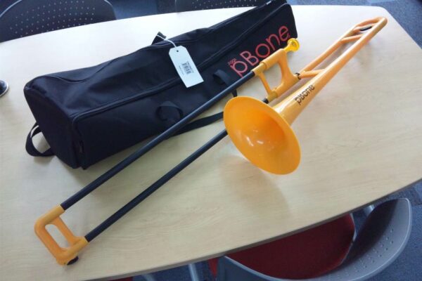 GEWA PBONE TROMBONE IN ABS PLASTICA CON BOCCHINO COLORE GIALLO