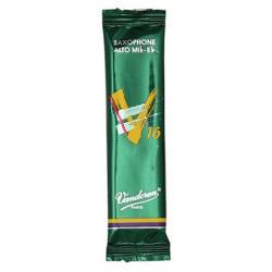 VANDOREN SR702 V16 REED ALTO SAXOPHONE 2
