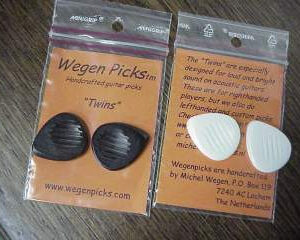 WEGEN  TW250 TWINS PICK PLETTRO PROFESSIONALE FATTO A MANO 2,5 MM PER CHITARRA ACUSTICA TW 250