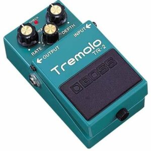 BOSS TR2 EFFETTO TREMOLO A PEDALE PER CHITARRA TR-2