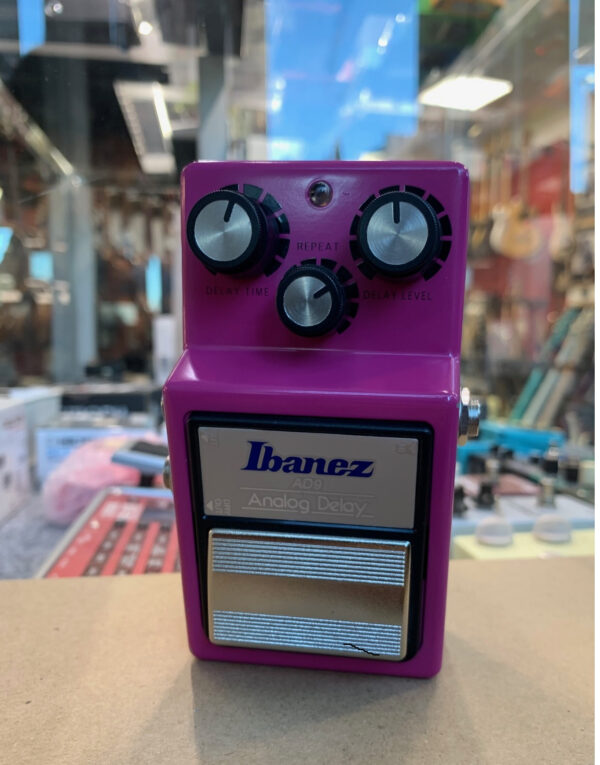 IBANEZ AD9 ANALOG DELAY PEDALE EFFETTO PER CHITARRA EX DEMO SENZA SCATOLA ORIGINALE