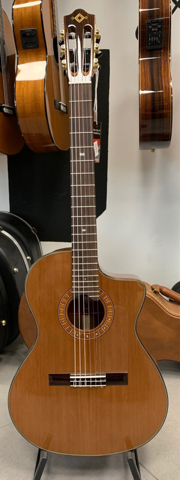 MARTINEZ MP-14MH-CE CHITARRA CLASSICA ELETTRIFICATA SPALLA MANCANTE CON CUSTODIA MORBIDA