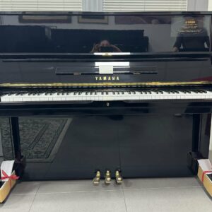 YAMAHA U1 H DEL 1973 PIANOFORTE ACUSTICO VERTICALE COLORE NERO RIGENERATO DA YAMAHA 121 CM