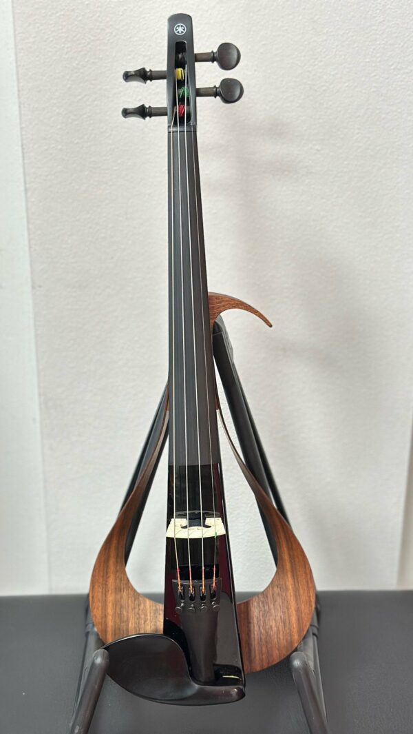 YAMAHA YEV 104 BK  VIOLINO ELETTRICO NERO OCCASIONE USATO IN GARANZIA 12 MESI