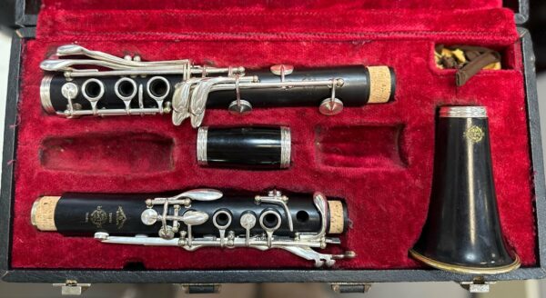 SELMER CLARINETTO IN SIB SERIE 9 MATRICOLA Y3496  OCCASIONE USATO IN GARANZIA 12 MESI