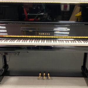 YAMAHA  U10A PIANOFORTE ACUSTICO VERTICALE 121 CM COLORE NERO RIGENERATO CON SISTEMA SILENT TECHNICS