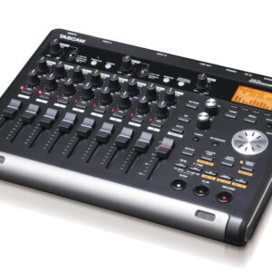TASCAM DP03SD REGISTRATORE DIGITALE 8 TRACCE SU MEMORIA SD