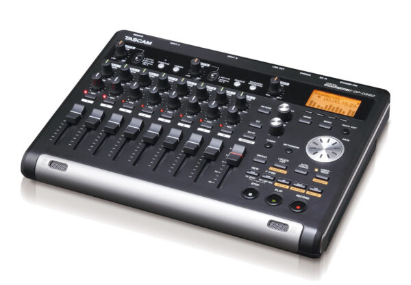 TASCAM DP03SD REGISTRATORE DIGITALE 8 TRACCE SU MEMORIA SD
