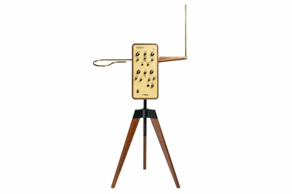 MOOG MUSIC CLARAVOX CENTENNIAL THEREMIN CON OSCILLATORE ANALOGICO, GENERATORE DCO / WAVETABLE