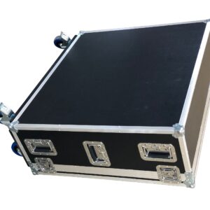 EXTREME FLIGHT CASE PER BEHRINGER WING 4 FARFALLE PER BLOCCAGGIO 6 MANIGLIE PER TRASPORTO INTERNO IN SCHIUMA + SKATE RUOTE
