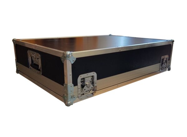 EXTREME MGP16X FLIGHT CASE PROFESSIONALE PER MIXER YAMAHA MGP16X ALLUMINIO E MULTISTRATO 9 MM CHIUSURA A FARFALLA