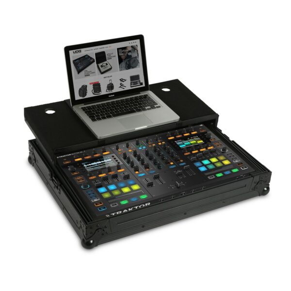 UDG ULTIMATE FLIGHT CASE NATIVE INSTRUMENTS TRAKTOR KONTROL S8 BLACK PLUS FLIGHT CASE PROFESSIONALE + LAPTOP COLORE NERO