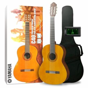 YAMAHA C40 STANDARD PACK CHITARRA CLASSICA 4/4 CON CUSTODIA E ACCORDATORE