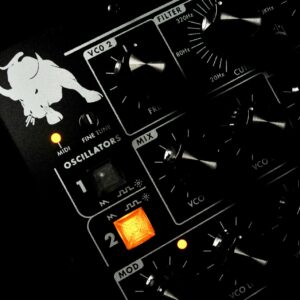 MOOG MUSIC IND. MINITAUR