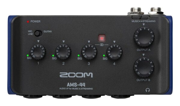 Zoom ams-44