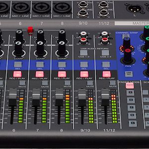 Zoom livetrak l-12