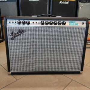 FENDER 68 Custom Vibrolux Reverb
