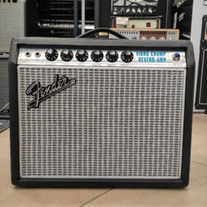 FENDER &apos;68 Custom Vibro Champ Reverb