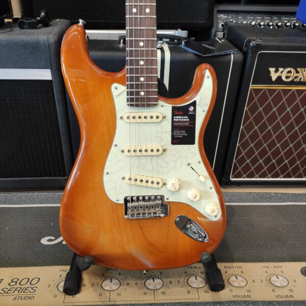 FENDER American Performer Stratocaster Honey Burst - EX DEMO -