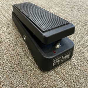 DUNLOP EW-95V Mister Cry Baby Super Volume Wah – USATO IN GARANZIA –