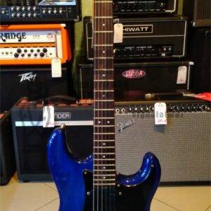 BLADE RH-2 chitarra elettrica (custodia, corde e plettri in omaggio) -usato in garanzia-