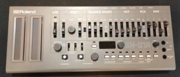 Roland sh-01a usato